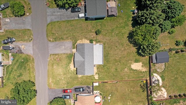 114 HILLVIEW DR, Maurertown, VA 22644