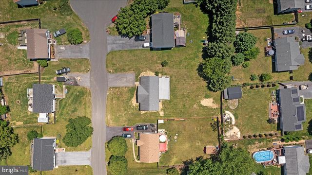 114 HILLVIEW DR, Maurertown, VA 22644