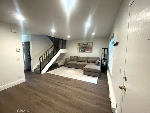 2961 S Sycamore Street B, Santa Ana, CA 92707