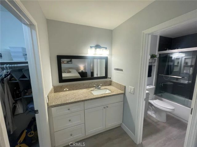 2961 S Sycamore Street B, Santa Ana, CA 92707