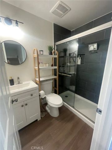 2961 S Sycamore Street B, Santa Ana, CA 92707
