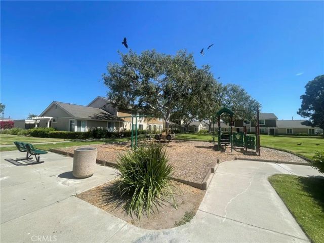 2961 S Sycamore Street B, Santa Ana, CA 92707