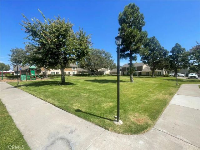 2961 S Sycamore Street B, Santa Ana, CA 92707
