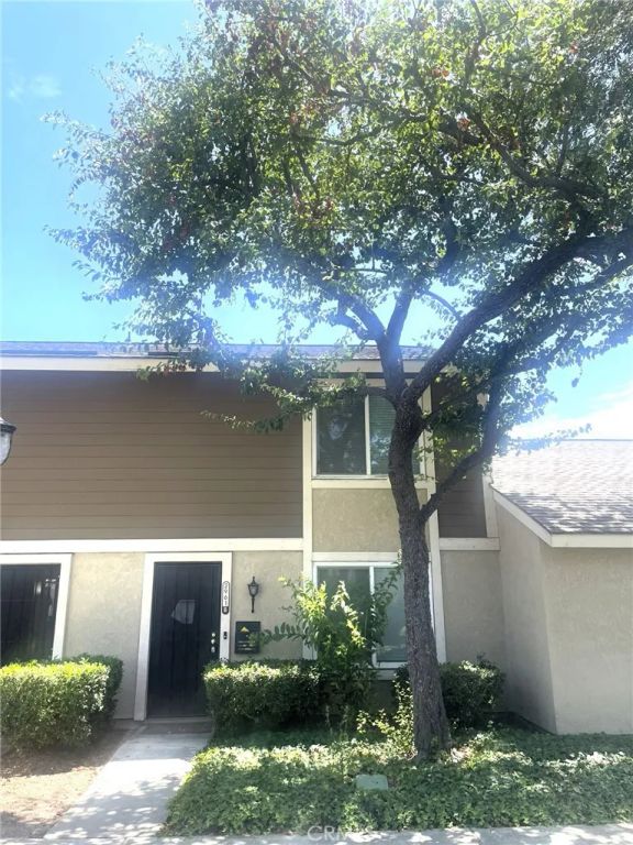 2961 S Sycamore Street B, Santa Ana, CA 92707