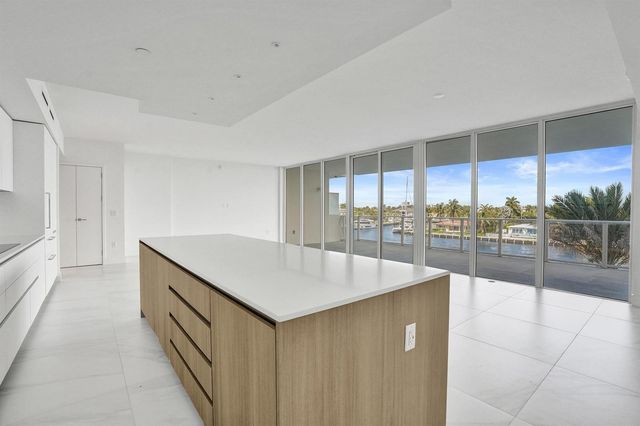 407 N Riverside Drive 303, Pompano Beach, FL 33062