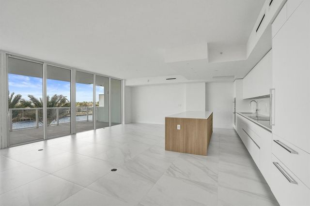 407 N Riverside Drive 303, Pompano Beach, FL 33062