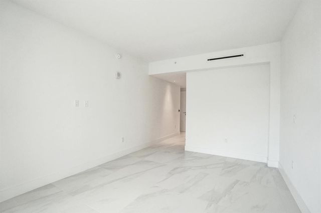 407 N Riverside Drive 303, Pompano Beach, FL 33062