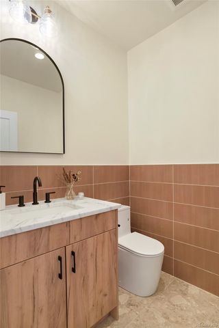 1150 Leyden Street, Denver, CO 80220