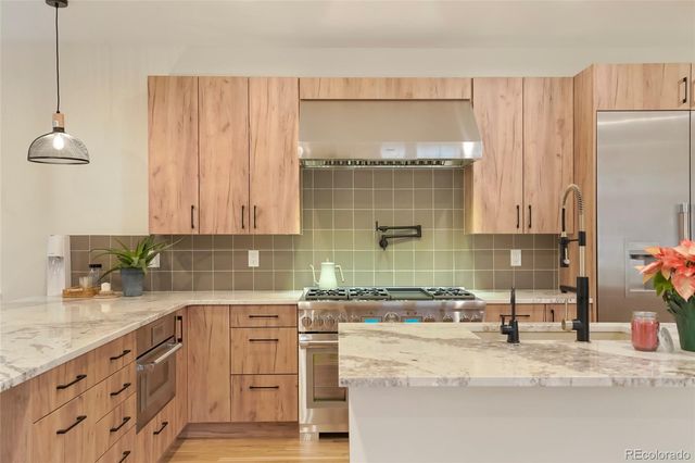 1150 Leyden Street, Denver, CO 80220