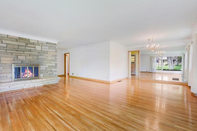 5041 Richmond Drive, Edina, MN 55436