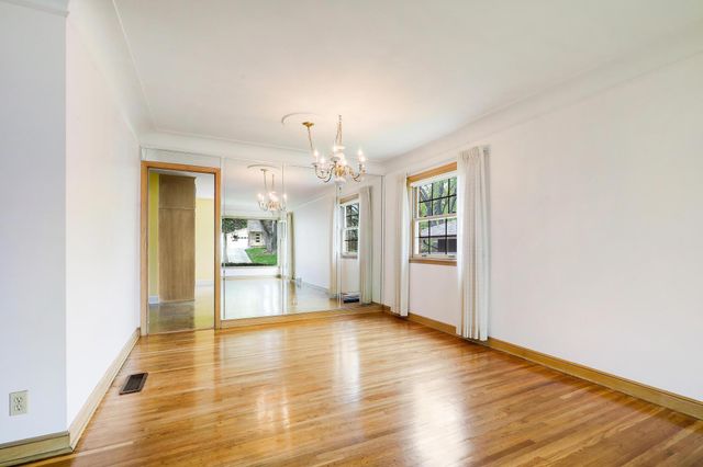 5041 Richmond Drive, Edina, MN 55436