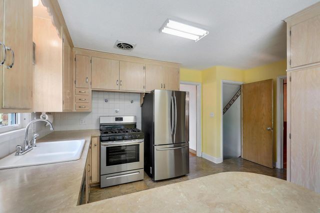 5041 Richmond Drive, Edina, MN 55436