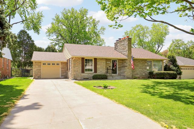 5041 Richmond Drive, Edina, MN 55436