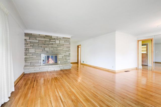 5041 Richmond Drive, Edina, MN 55436
