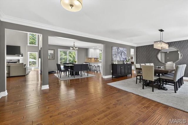 1040 Wellington Terrace, Town And Country, MO 63017