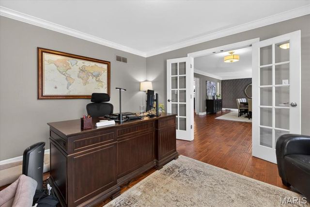 1040 Wellington Terrace, Town And Country, MO 63017