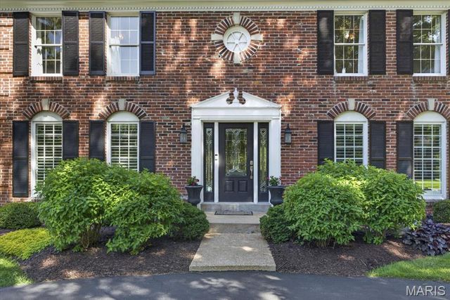1040 Wellington Terrace, Town And Country, MO 63017