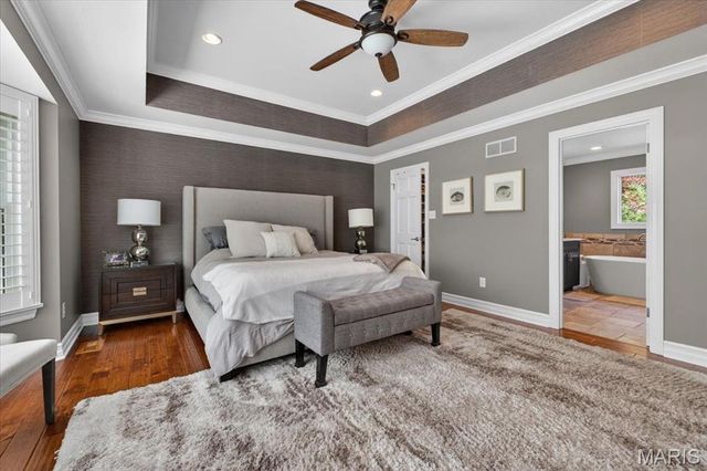 1040 Wellington Terrace, Town And Country, MO 63017