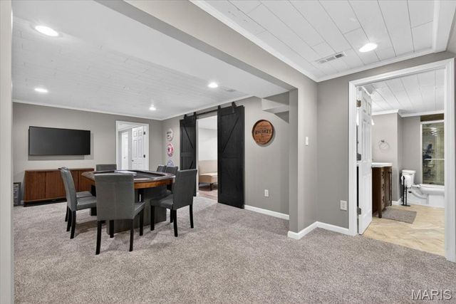 1040 Wellington Terrace, Town And Country, MO 63017