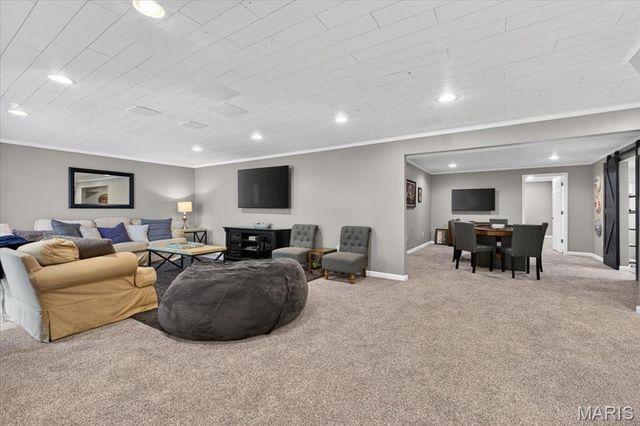 1040 Wellington Terrace, Town And Country, MO 63017