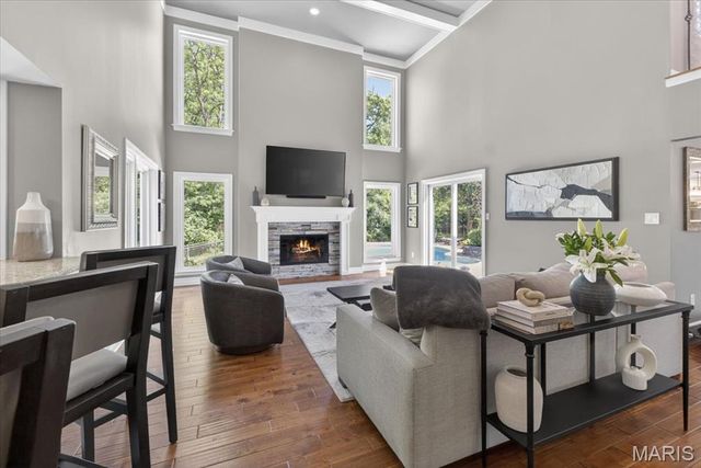 1040 Wellington Terrace, Town And Country, MO 63017