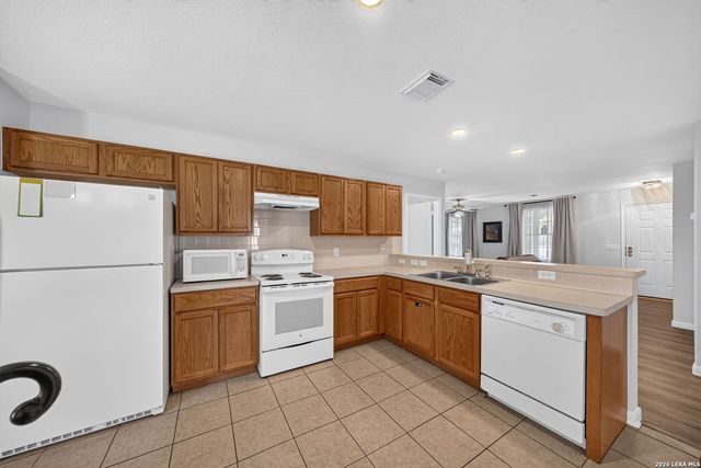 15218 Kamary Ln, San Antonio, TX 78247