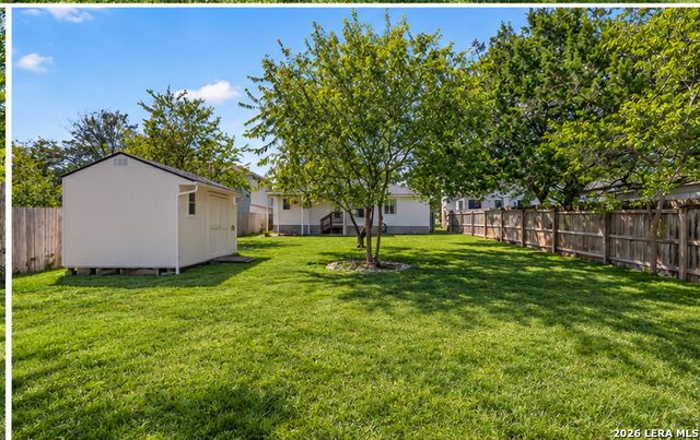 15218 Kamary Ln, San Antonio, TX 78247