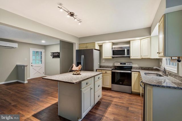 1533 SYLVAN DR, West Chester, PA 19380