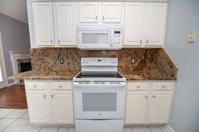 298 Glen Crest Drive, Moore, SC 29369