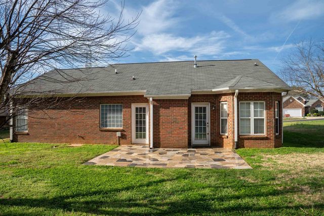 298 Glen Crest Drive, Moore, SC 29369