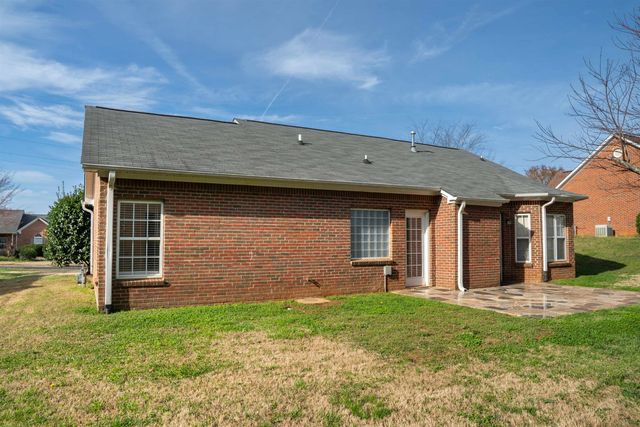 298 Glen Crest Drive, Moore, SC 29369