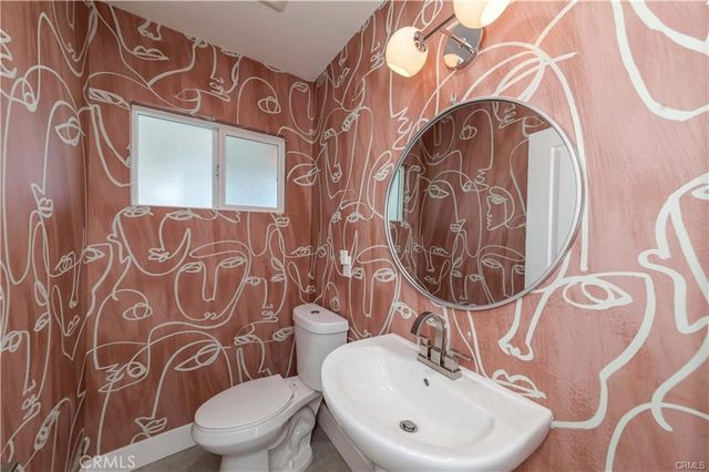 7426 Leescott Avenue, Lake Balboa, CA 91406