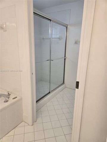 9835 NW 43rd Ter 9835, Doral, FL 33178