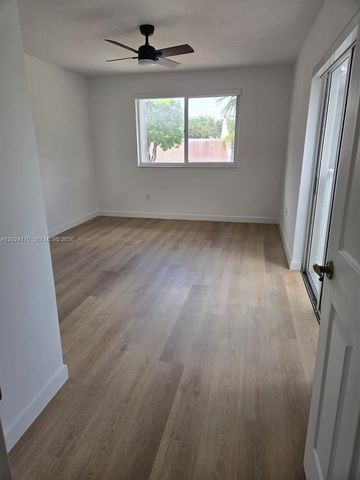 9835 NW 43rd Ter 9835, Doral, FL 33178