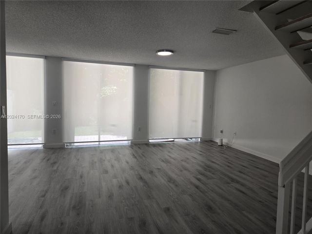 9835 NW 43rd Ter 9835, Doral, FL 33178