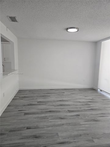 9835 NW 43rd Ter 9835, Doral, FL 33178