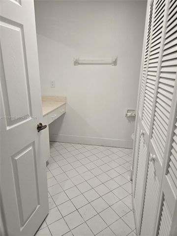 9835 NW 43rd Ter 9835, Doral, FL 33178