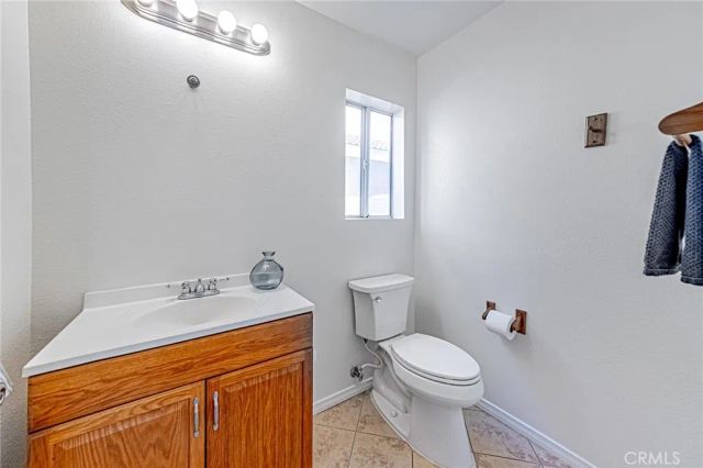 15377 Tobarra Road, Fontana, CA 92337