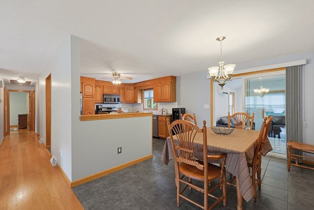 19 Bellflower Rd, Billerica, MA 01821