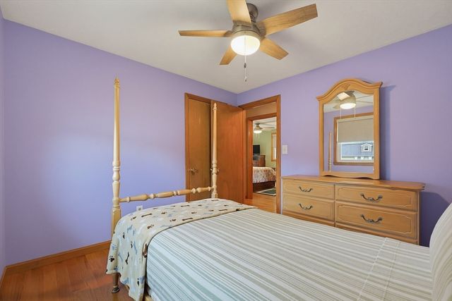 19 Bellflower Rd, Billerica, MA 01821