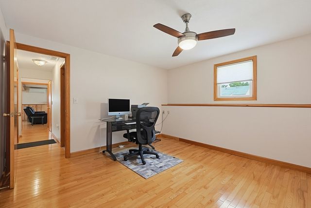 19 Bellflower Rd, Billerica, MA 01821