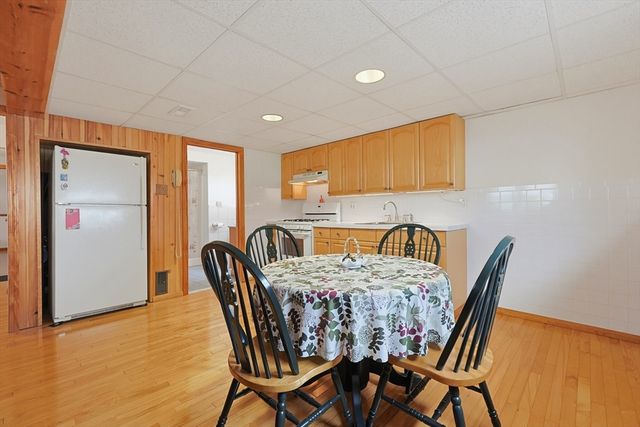 19 Bellflower Rd, Billerica, MA 01821