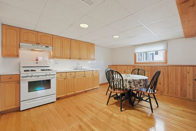 19 Bellflower Rd, Billerica, MA 01821