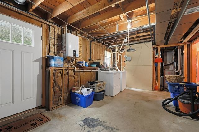 19 Bellflower Rd, Billerica, MA 01821