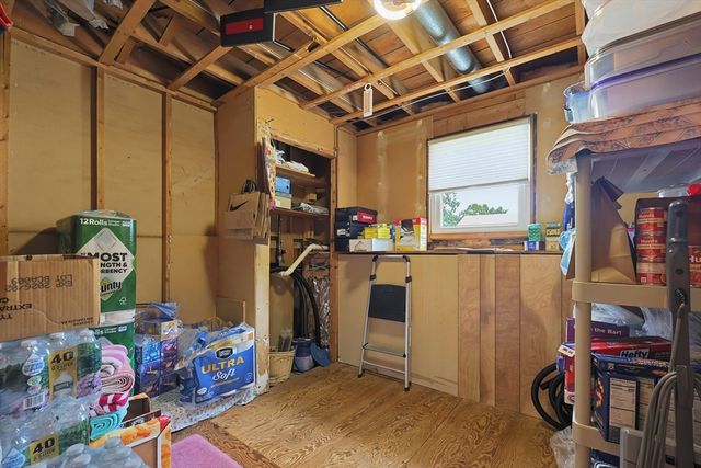 19 Bellflower Rd, Billerica, MA 01821