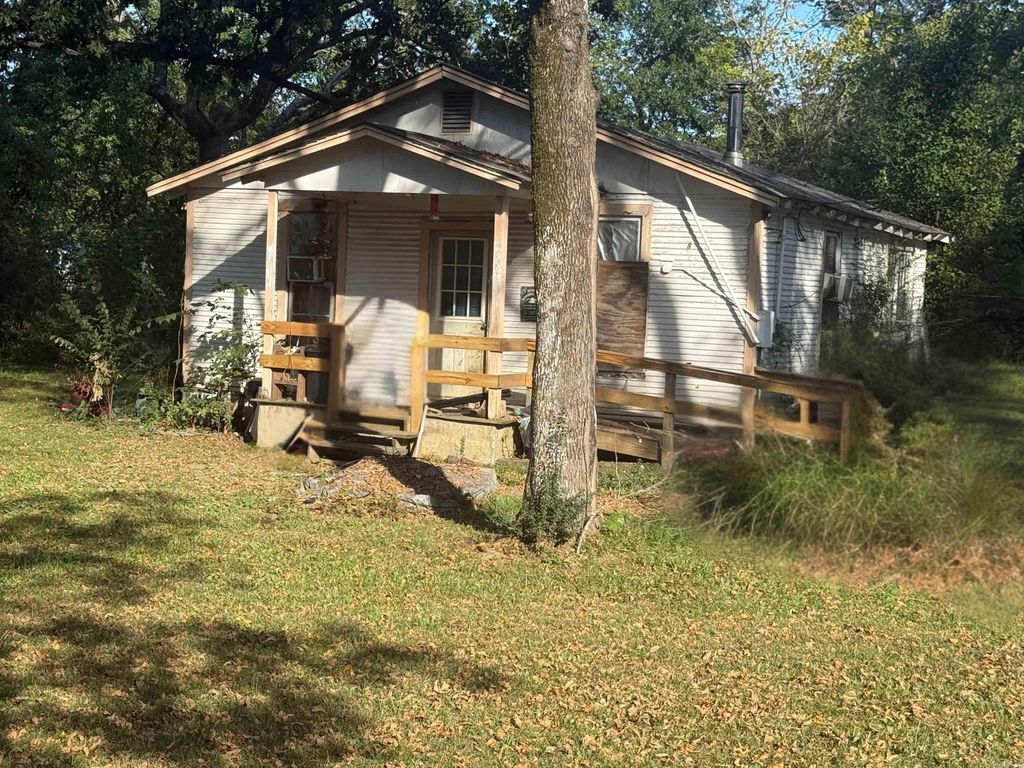 805 S 5th Street, Heber Springs, AR 72543
