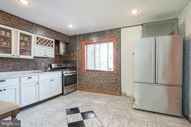 9336 N ACADEMY RD, Philadelphia, PA 19114