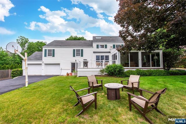 26 Cornell Way, Montclair, NJ 07043