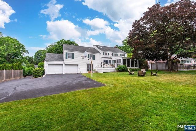 26 Cornell Way, Montclair, NJ 07043