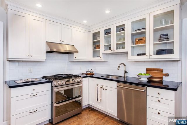 26 Cornell Way, Montclair, NJ 07043